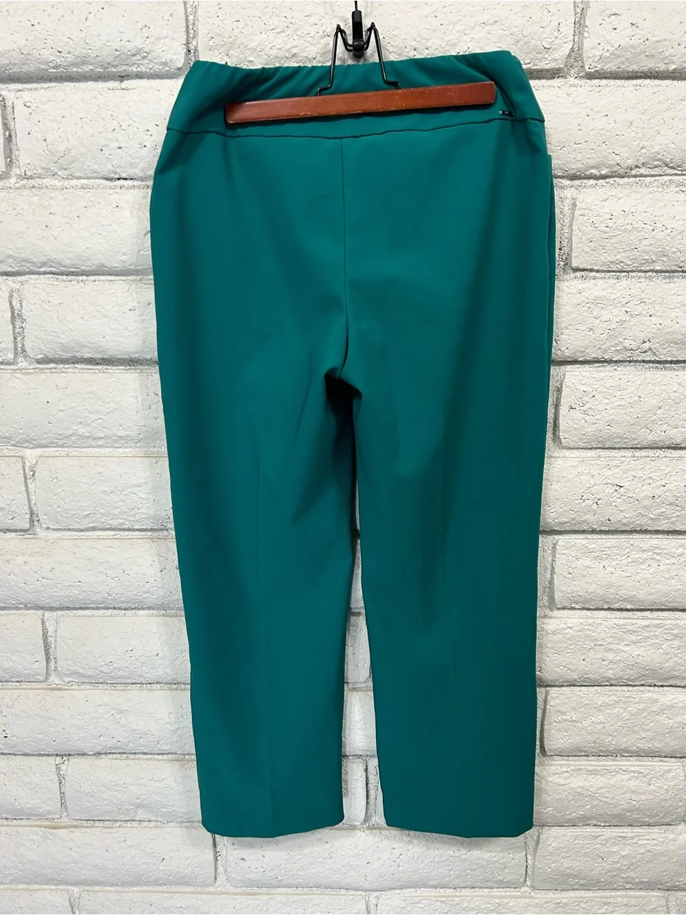 up! Emerald Green Pull-On Ankle Pants Women’s Size 6 Stretch Career Crop